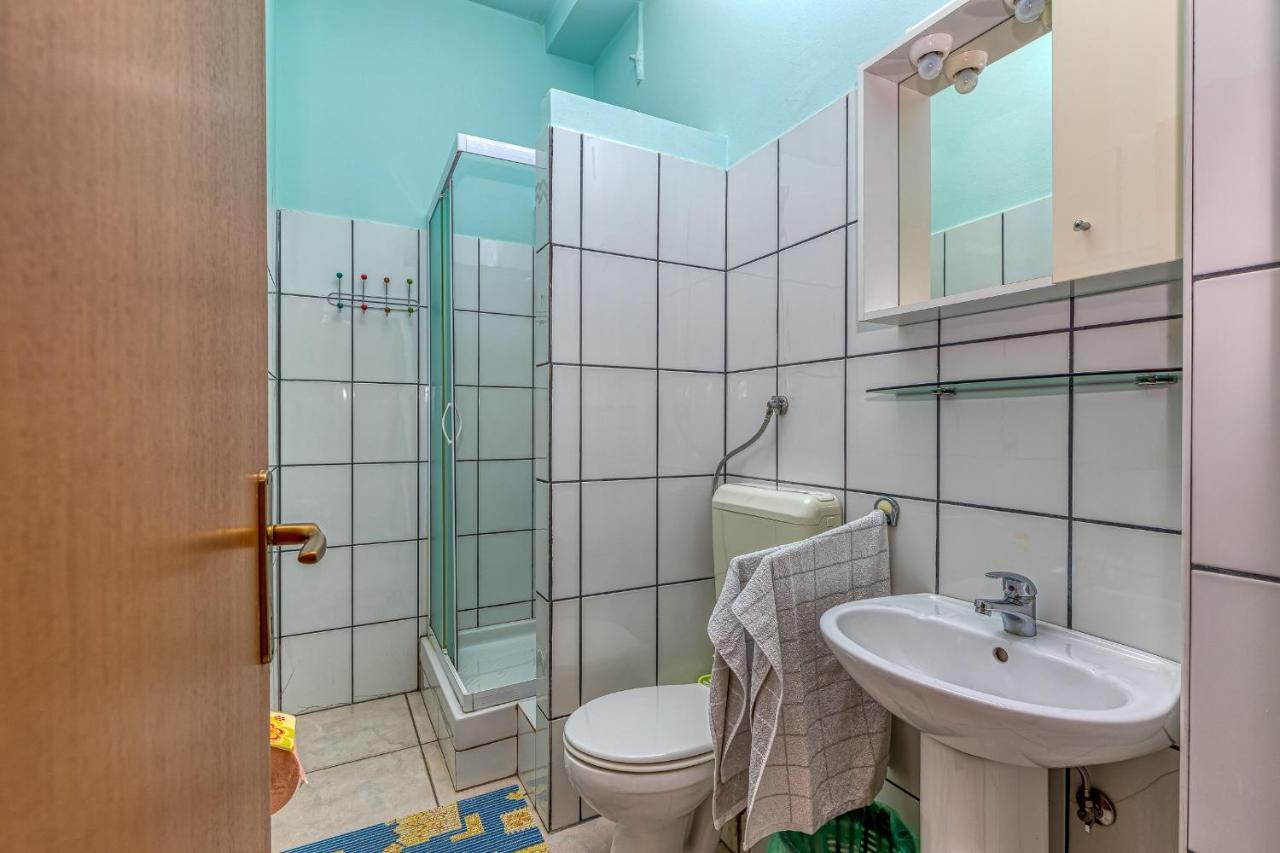 Apartments Bastovanovic 罗维尼 外观 照片